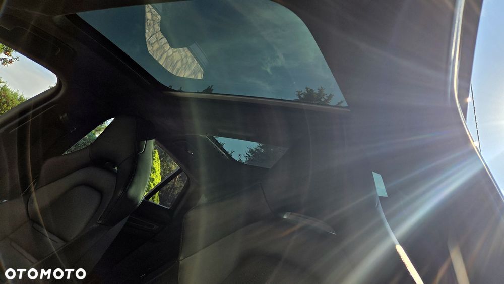 Porsche Panamera Turbo - 11
