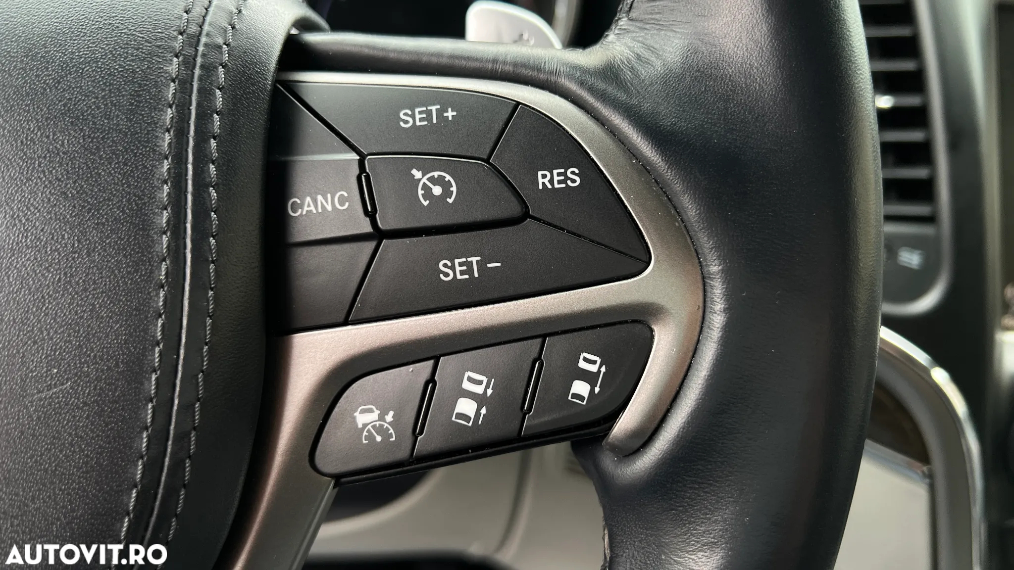 Jeep Grand Cherokee 3.0 V6 Multijet 4WD Automatik Summit - 29