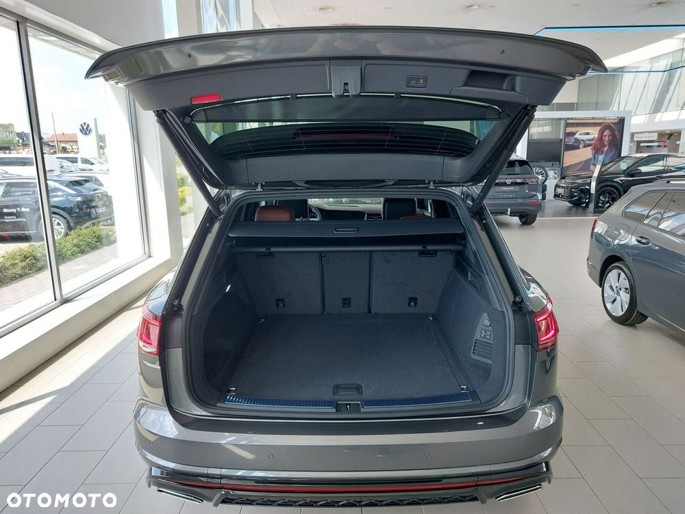 Volkswagen Touareg - 8