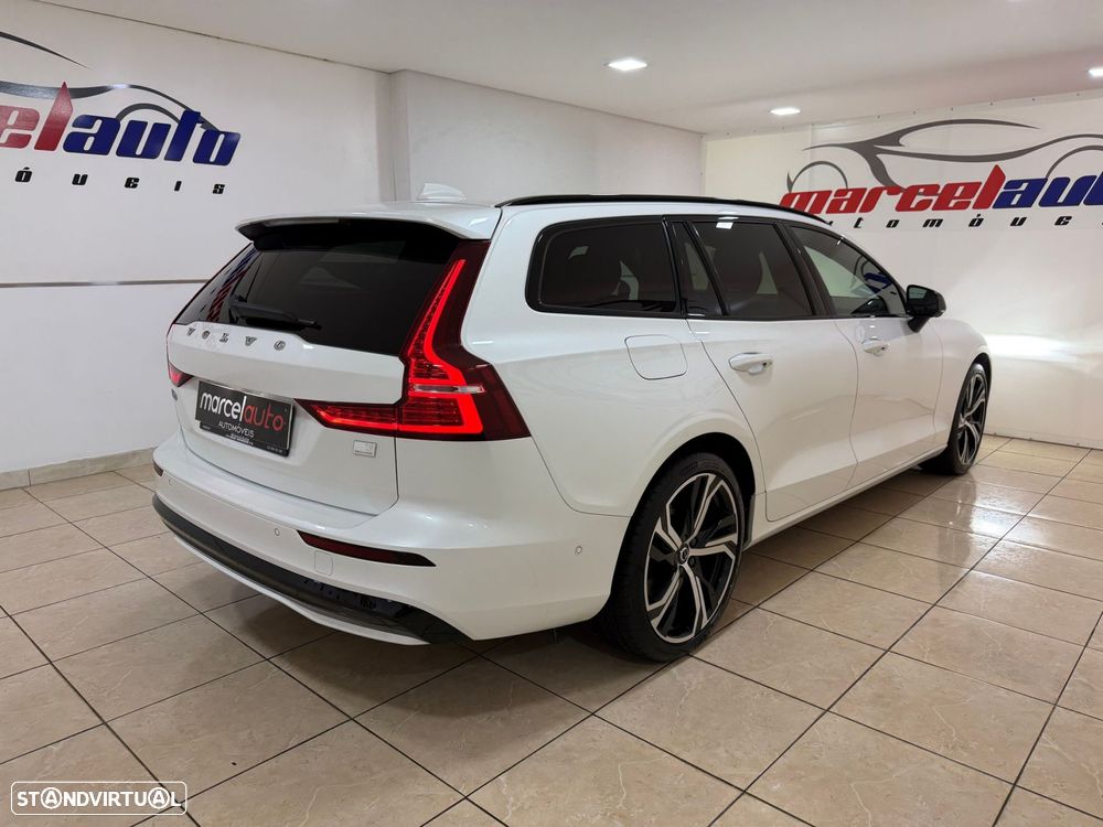 Volvo V60 2.0 T8 AWD TE Plus Dark - 12