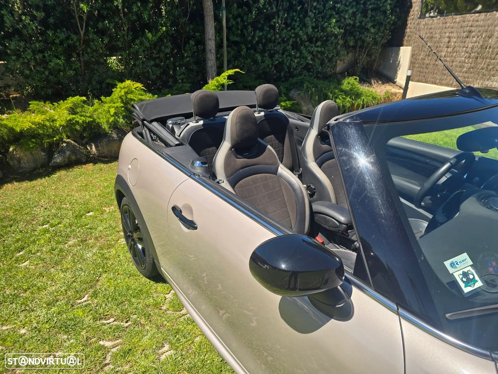 MINI Cabrio Cooper Premium Extra JCW Auto - 25