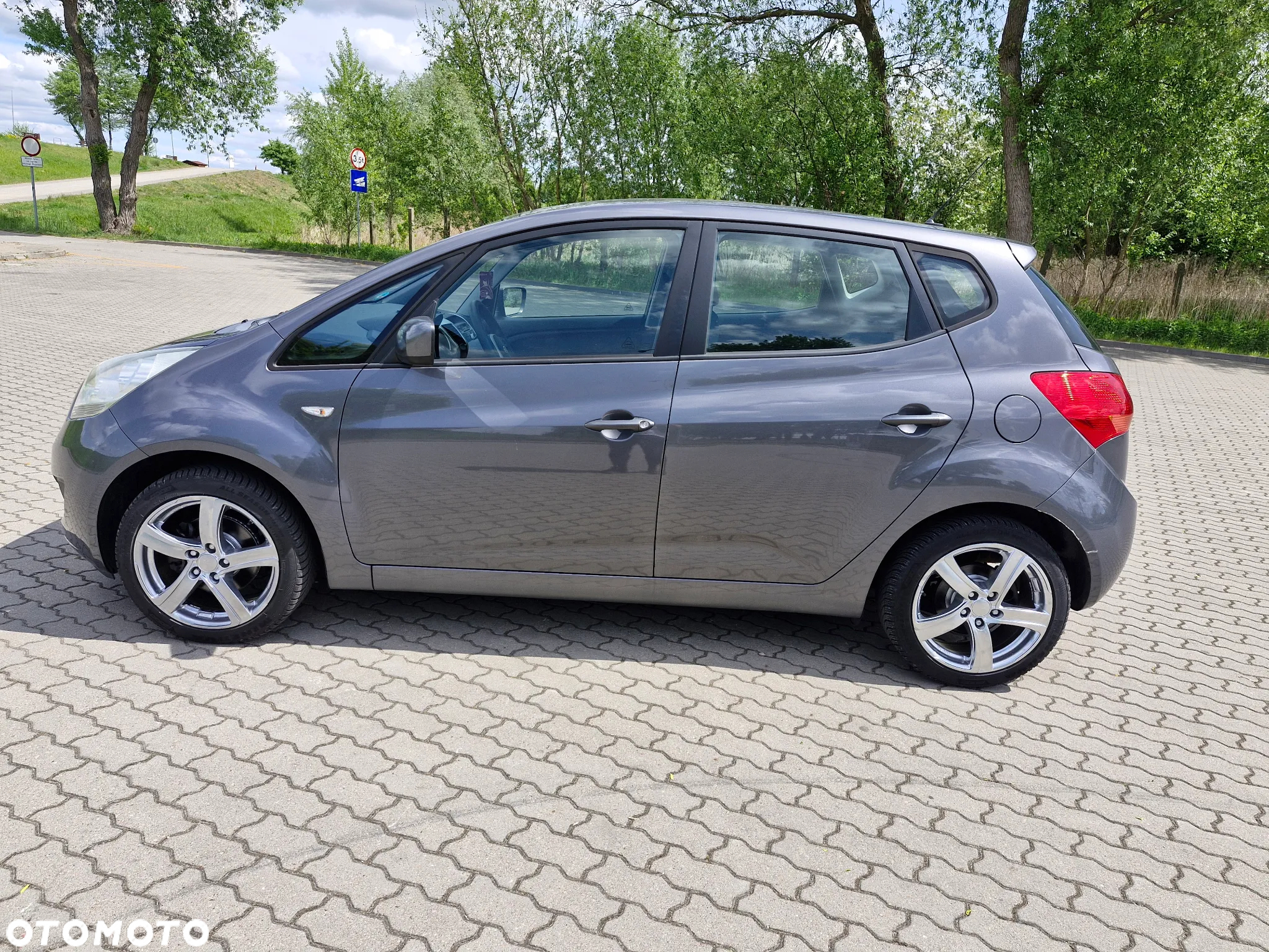Kia Venga 1.4 CVVT Attract - 5