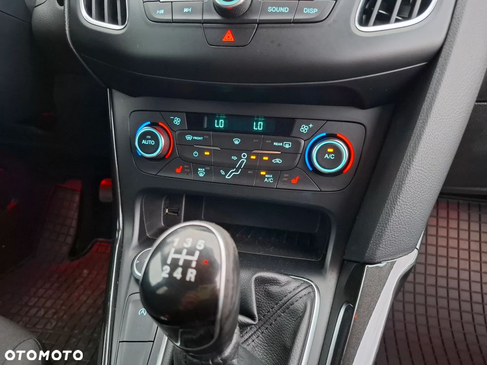 Ford Focus - 13