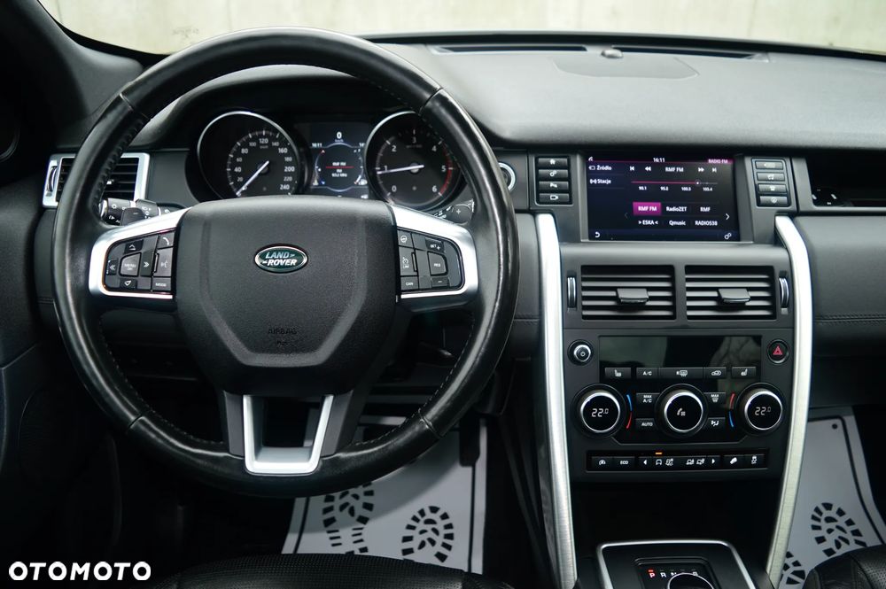 Land Rover Discovery Sport - 16