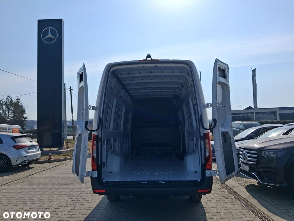 Mercedes-Benz Sprinter - 9