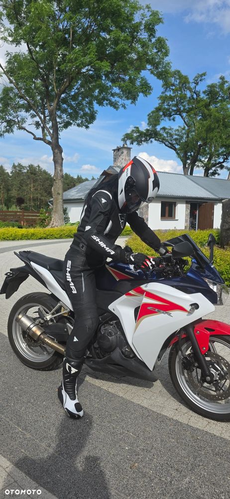 Honda CBR - 1