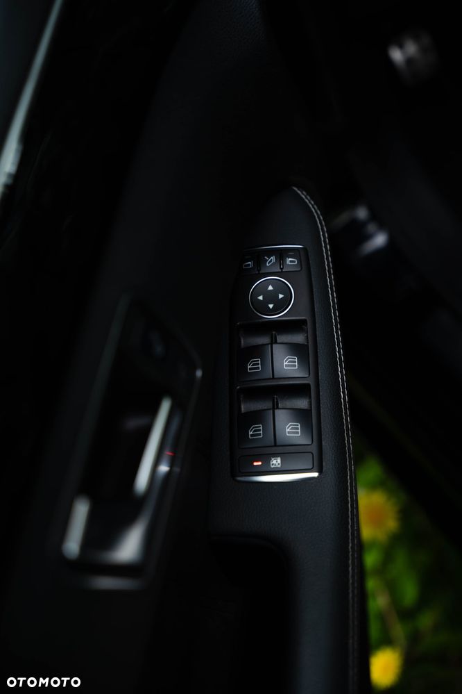 Mercedes-Benz Klasa E 350 4Matic BlueEFFICIENCY 7G-TRONIC Avantgarde - 15