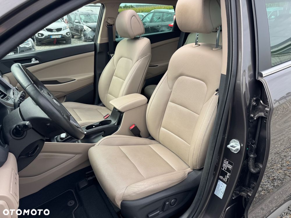 Hyundai Tucson 2.0 CRDI BlueDrive GO Plus 2WD - 11