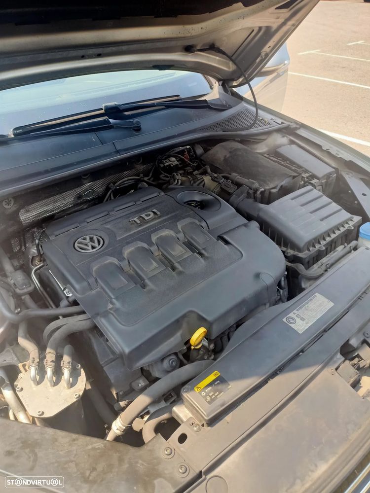 VW Passat 1.6 TDI Confortline - 40