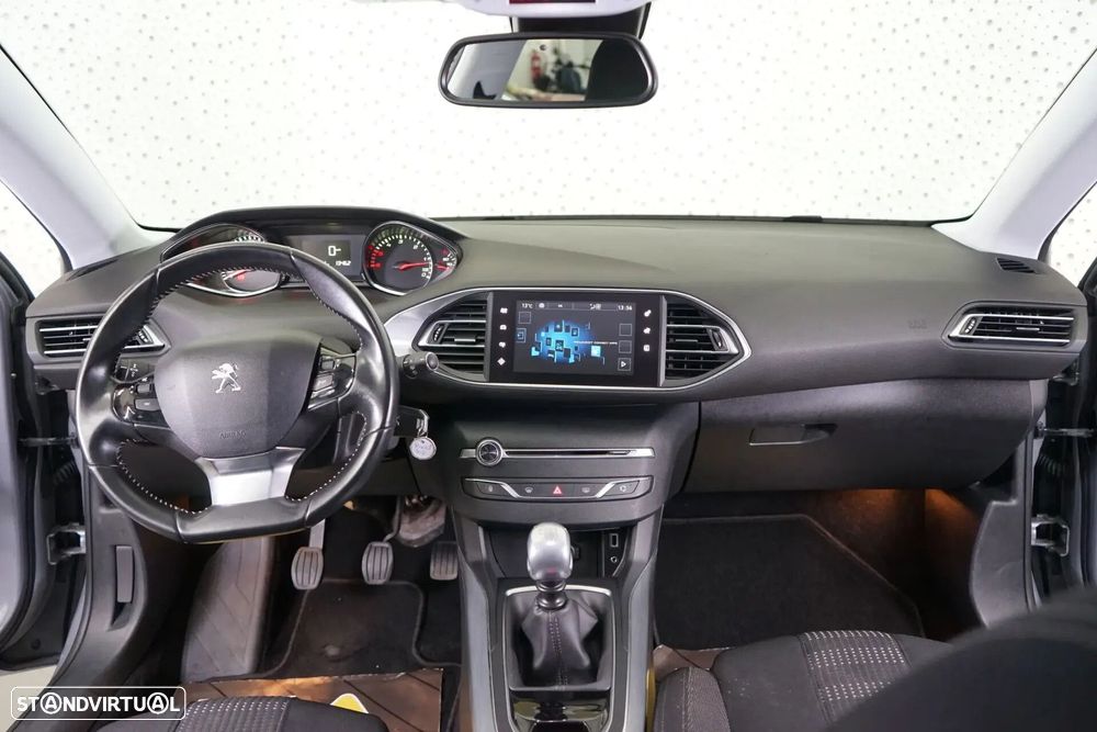 Peugeot 308 SW - 16