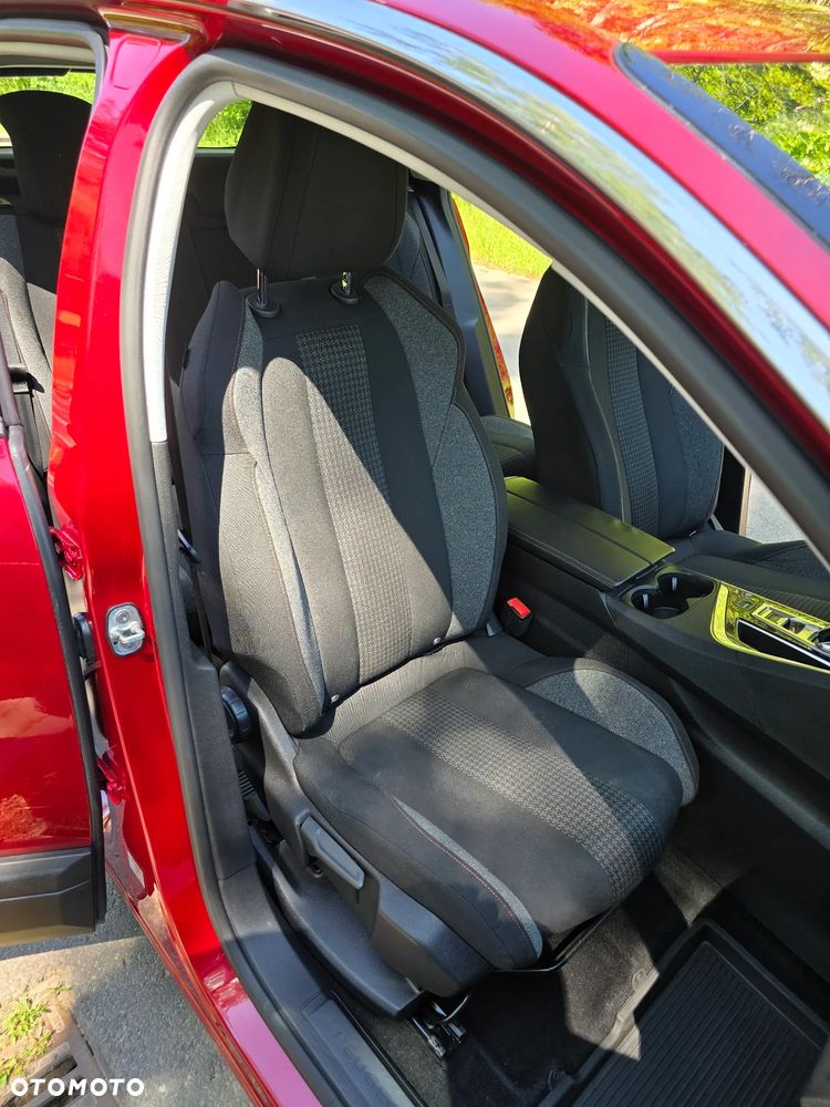 Peugeot 3008 PureTech 130 Stop & Start GPF Allure - 21