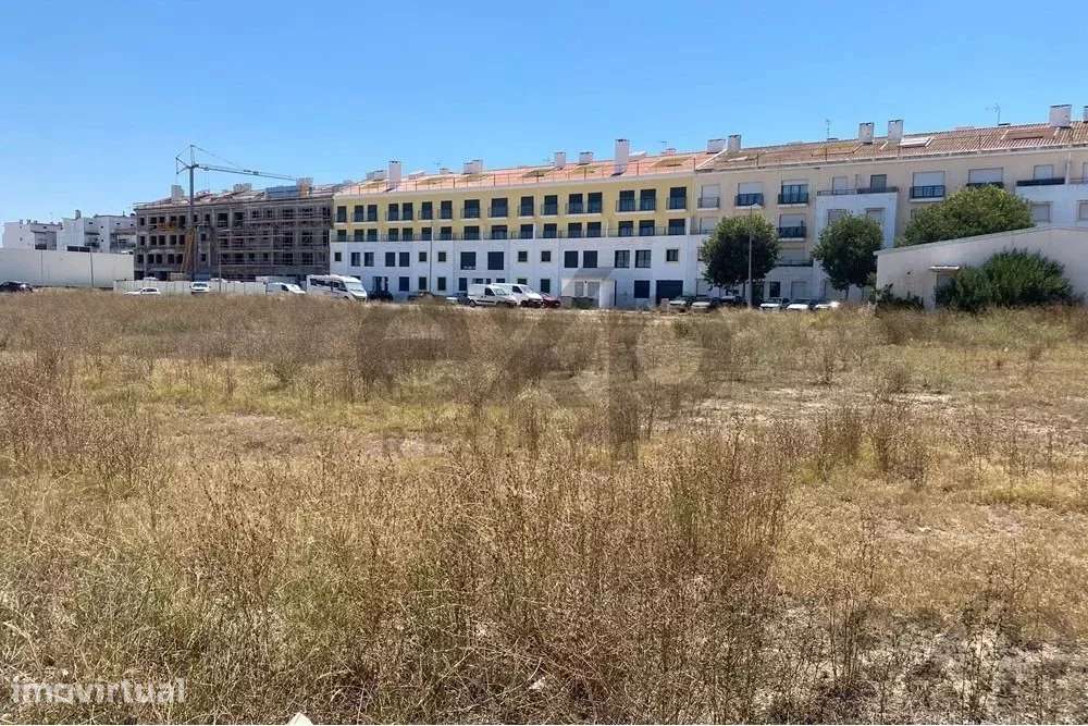 Lote com projecto aprovado 16 apartamentos -centro de Coruche - Grande imagem: 5/19