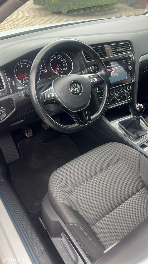 Volkswagen Golf - 4