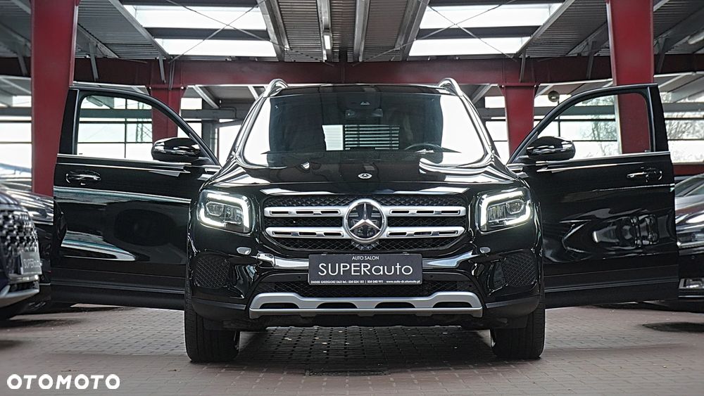 Mercedes-Benz GLB 200 7G-DCT - 4