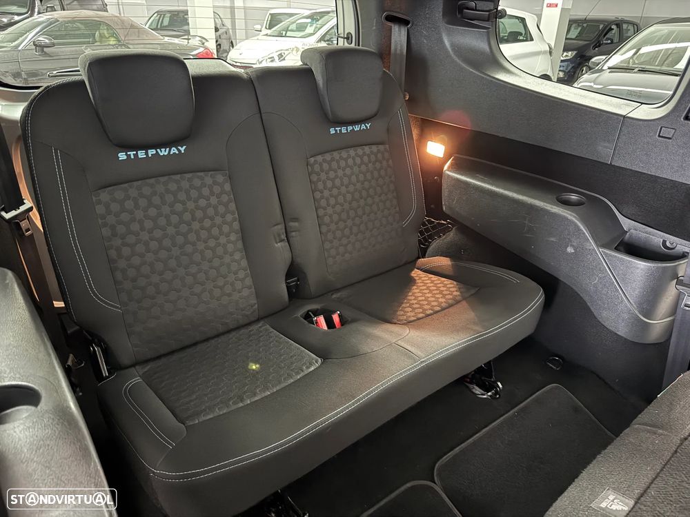 Dacia Lodgy dCi 110 Stepway - 22