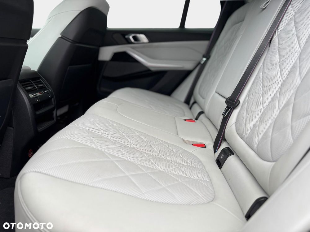 BMW X5 xDrive30d mHEV - 14