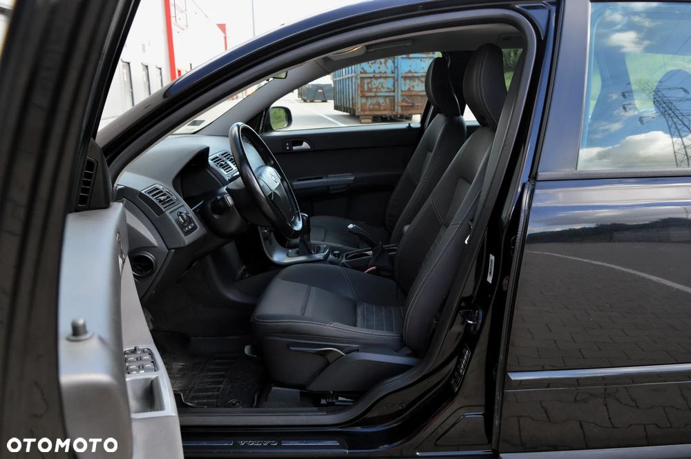 Volvo V50 2.0D Momentum - 6