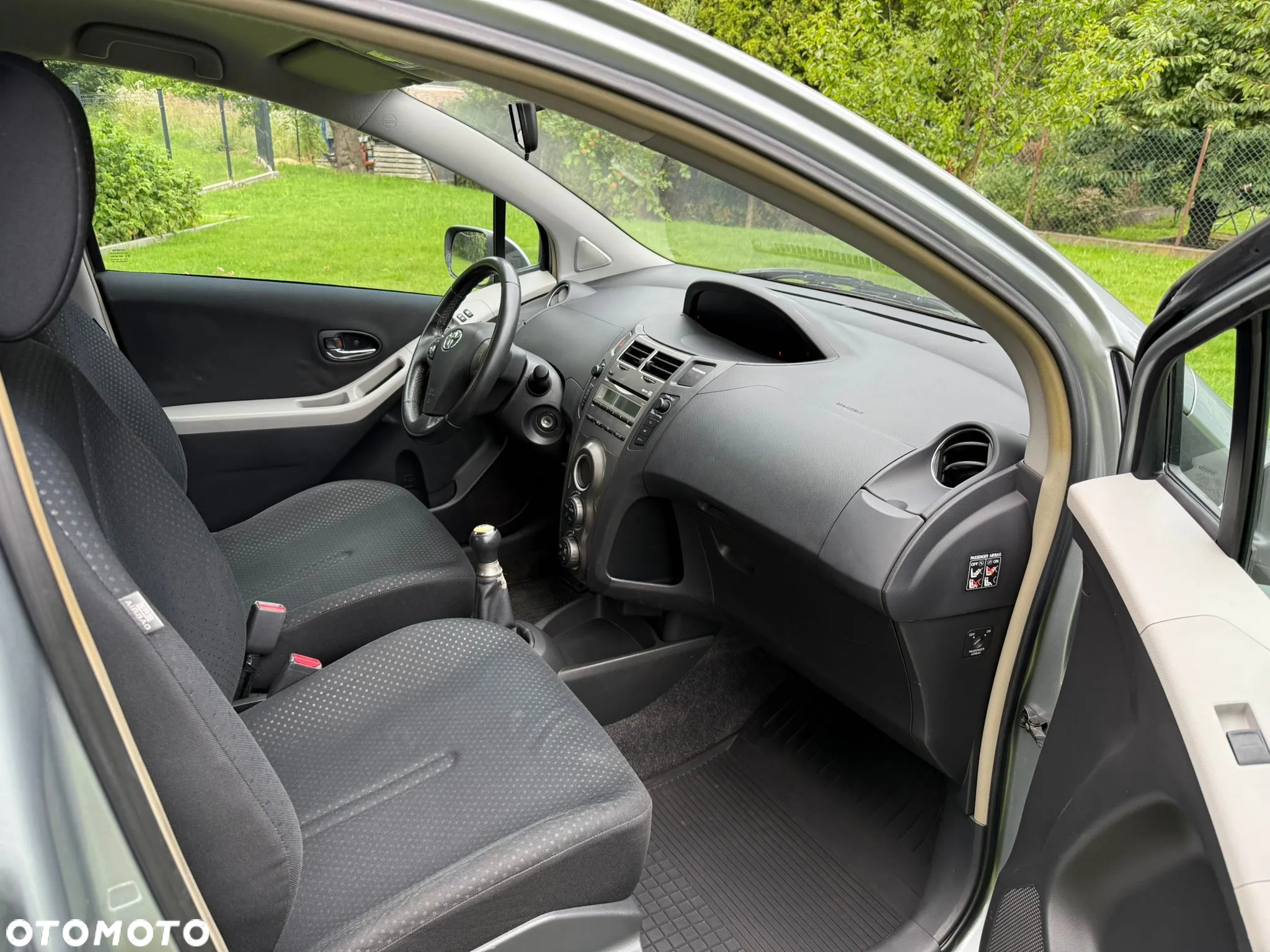 Toyota Yaris - 11