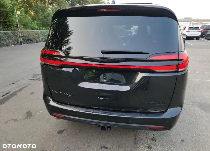 Chrysler Pacifica - 6