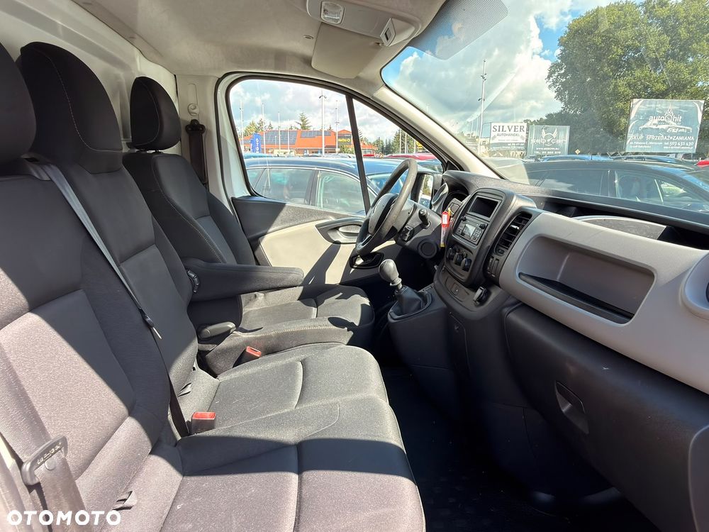 Renault TRAFIC - 6