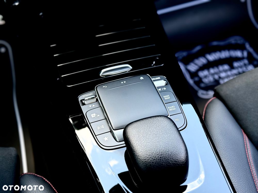 Mercedes-Benz CLA 220 d AMG Line 8G-DCT - 35