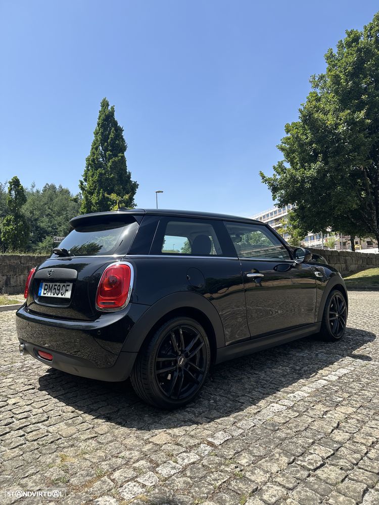 MINI 3 Portas One D - 7