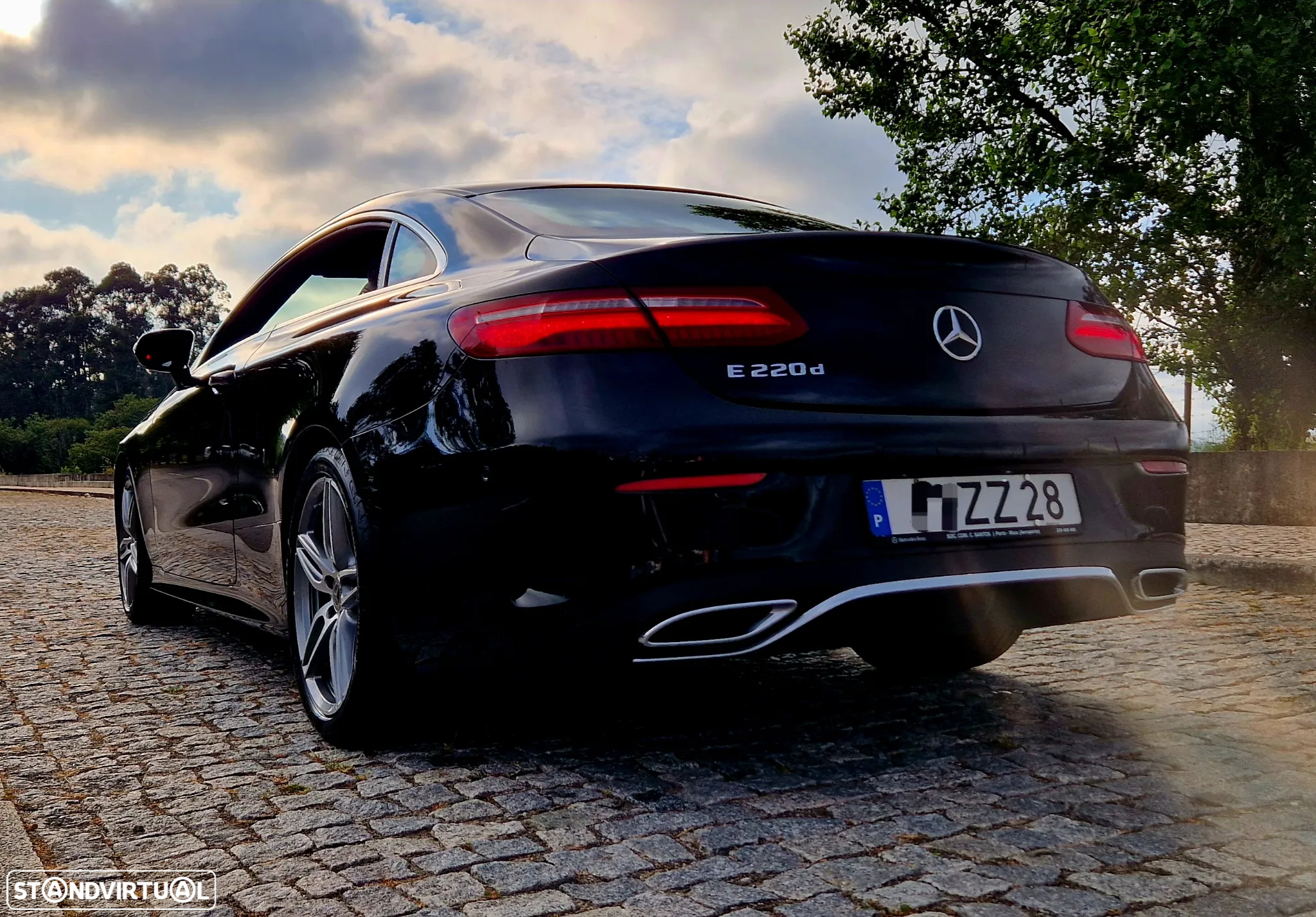 Mercedes-Benz E 220 d AMG Line - 13