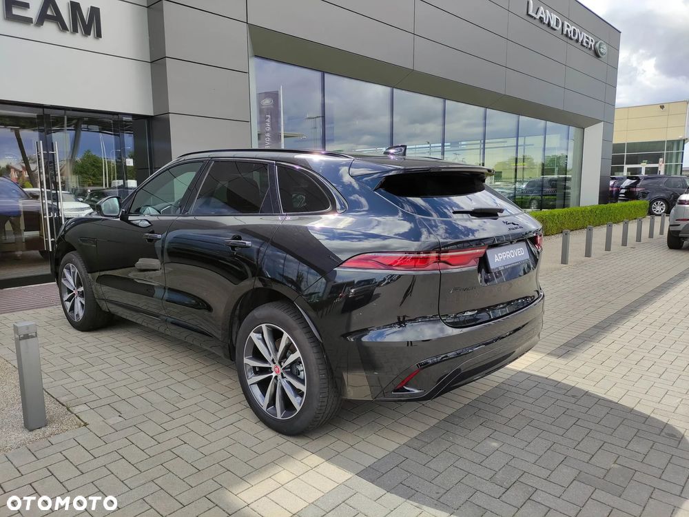Jaguar F-Pace - 12