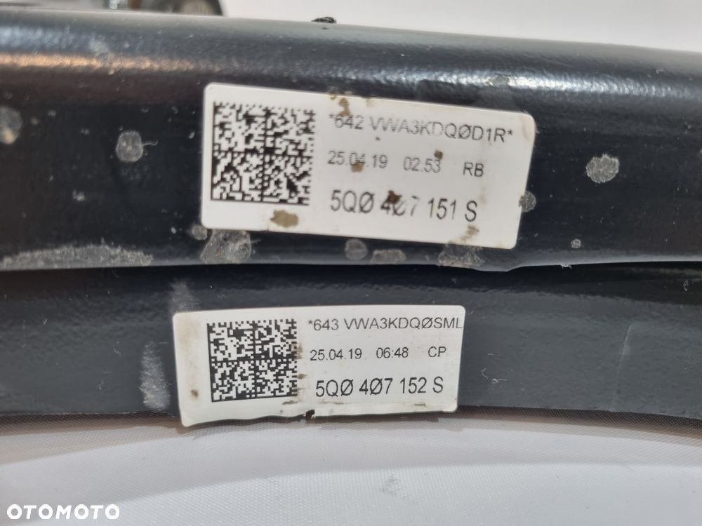 VW GOLF VII T-ROC LEON III OCTAVIA III WAHACZ PRZÓD LEWY PRAWY 5Q0407151S 5Q0407152S - 5