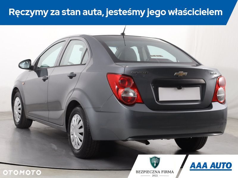 Chevrolet Aveo - 5