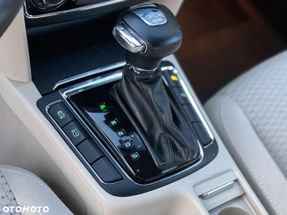 Skoda Superb 2.0 TDI 4x4 Elegance DSG - 26