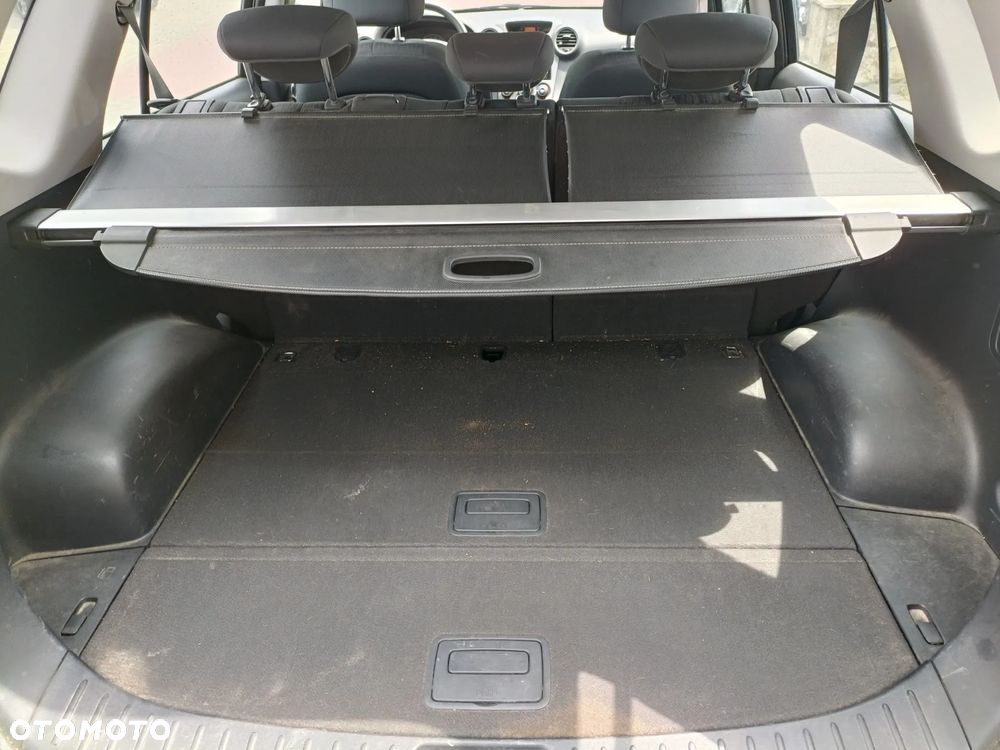 Kia Carens 2.0 EX - 16