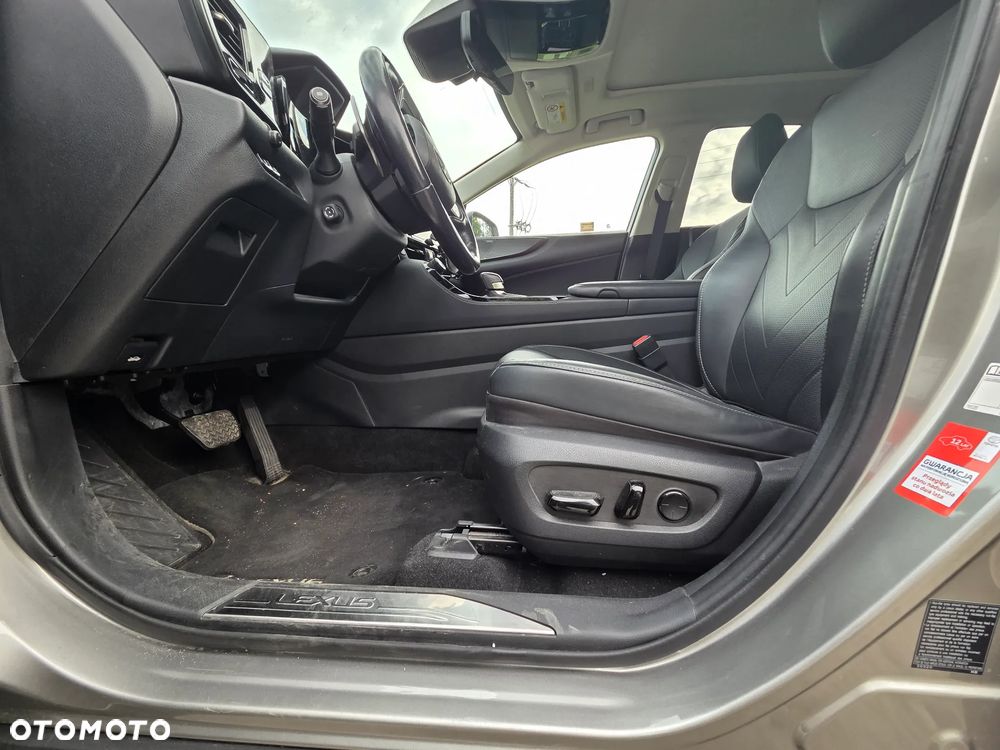Lexus NX 350h Omotenashi AWD - 13