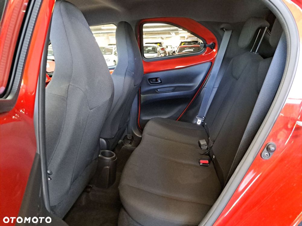 Toyota Aygo X 1.0 VVT-i Style CVT - 13