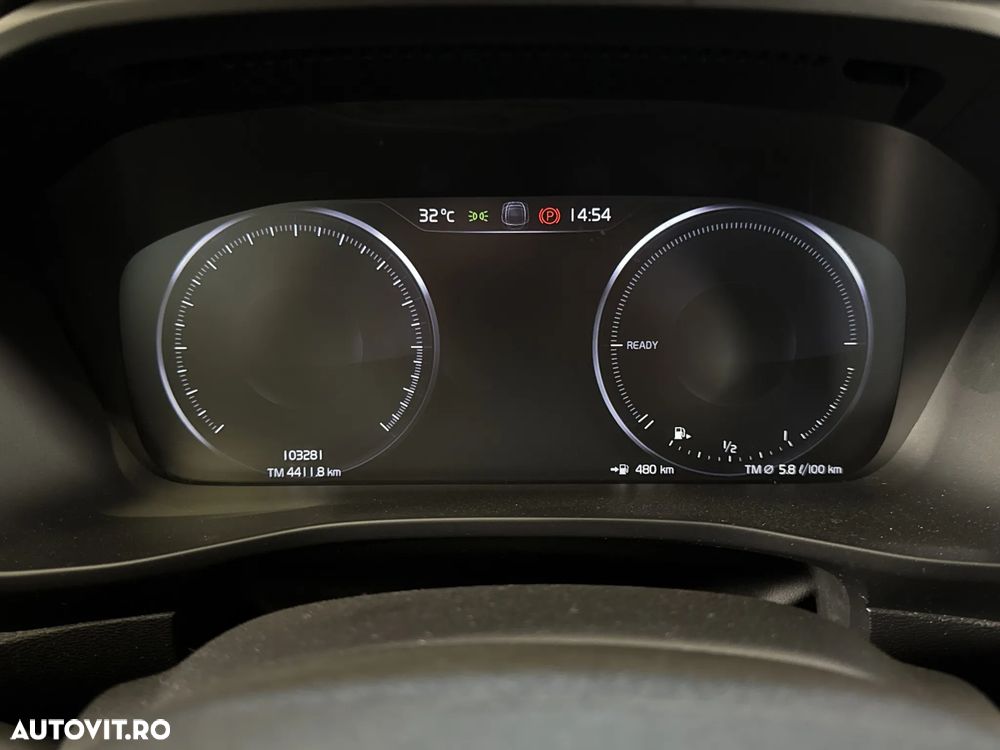 Volvo XC 40 - 11