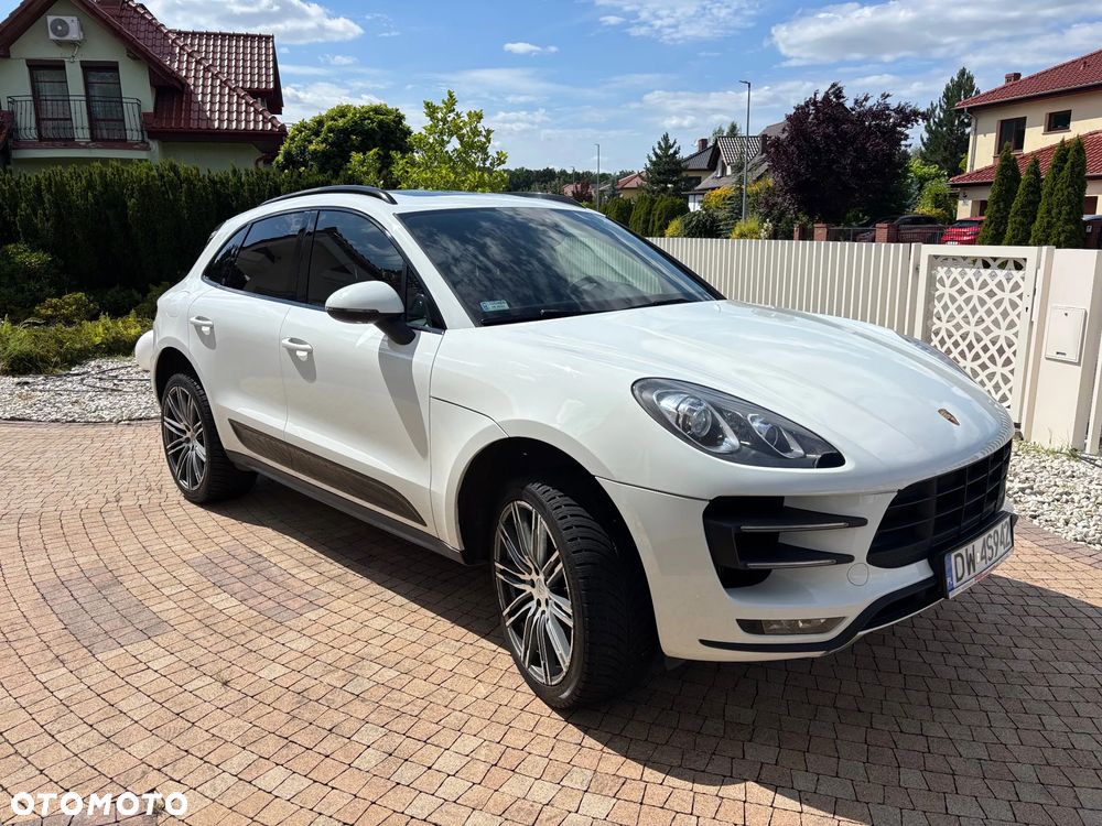 Porsche Macan Turbo - 3