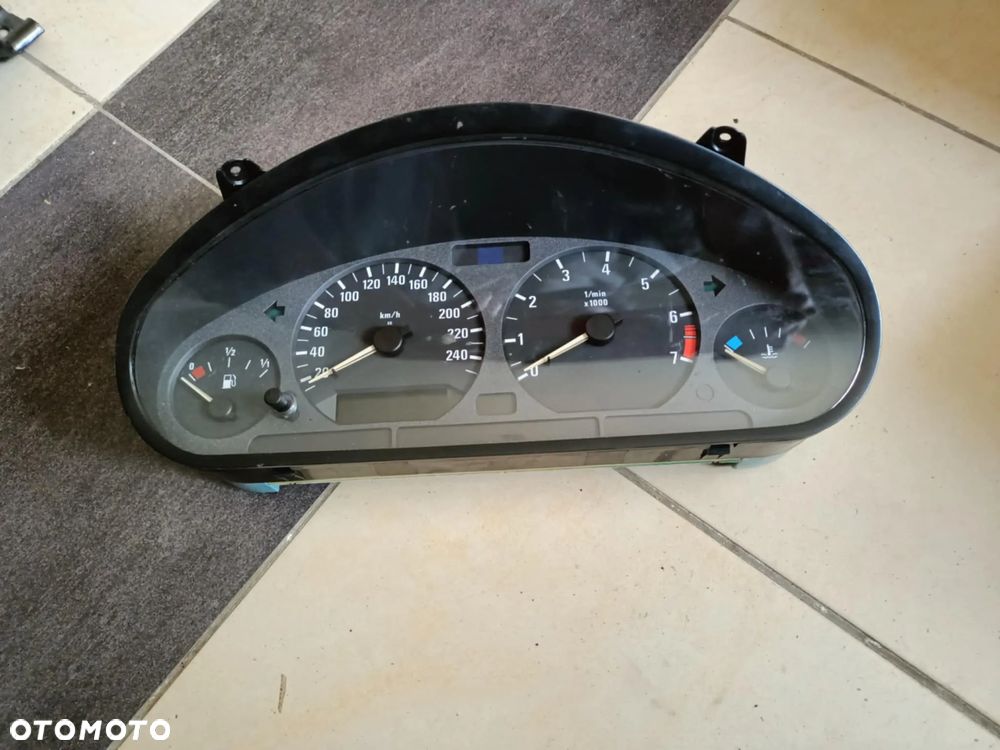 Licznik zegary BMW E36 Europa 8360484