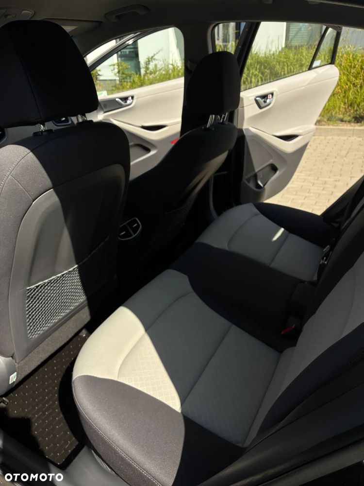 Hyundai IONIQ Hybrid Business - 9