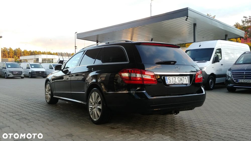 Mercedes-Benz Klasa E 250 CDI 4-Matic Elegance - 16