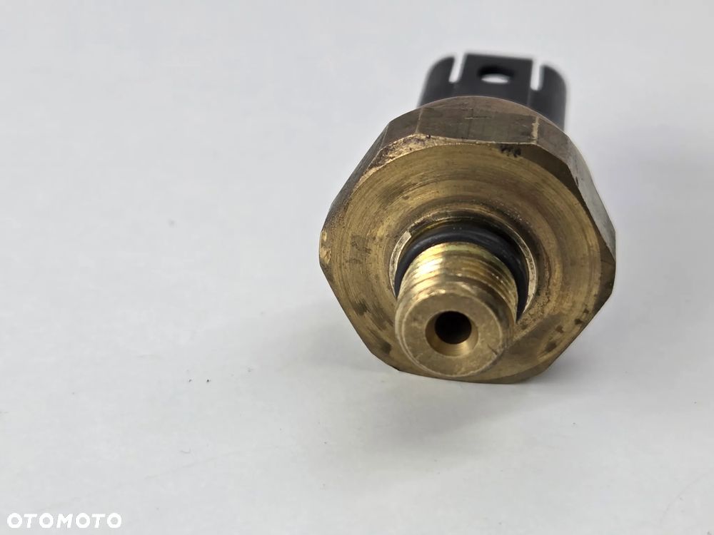 BMW E60 E87 E70 X5 E90 E92 F01 F10 F12 N43 N53 Czujnik ciśnienia paliwa - 9