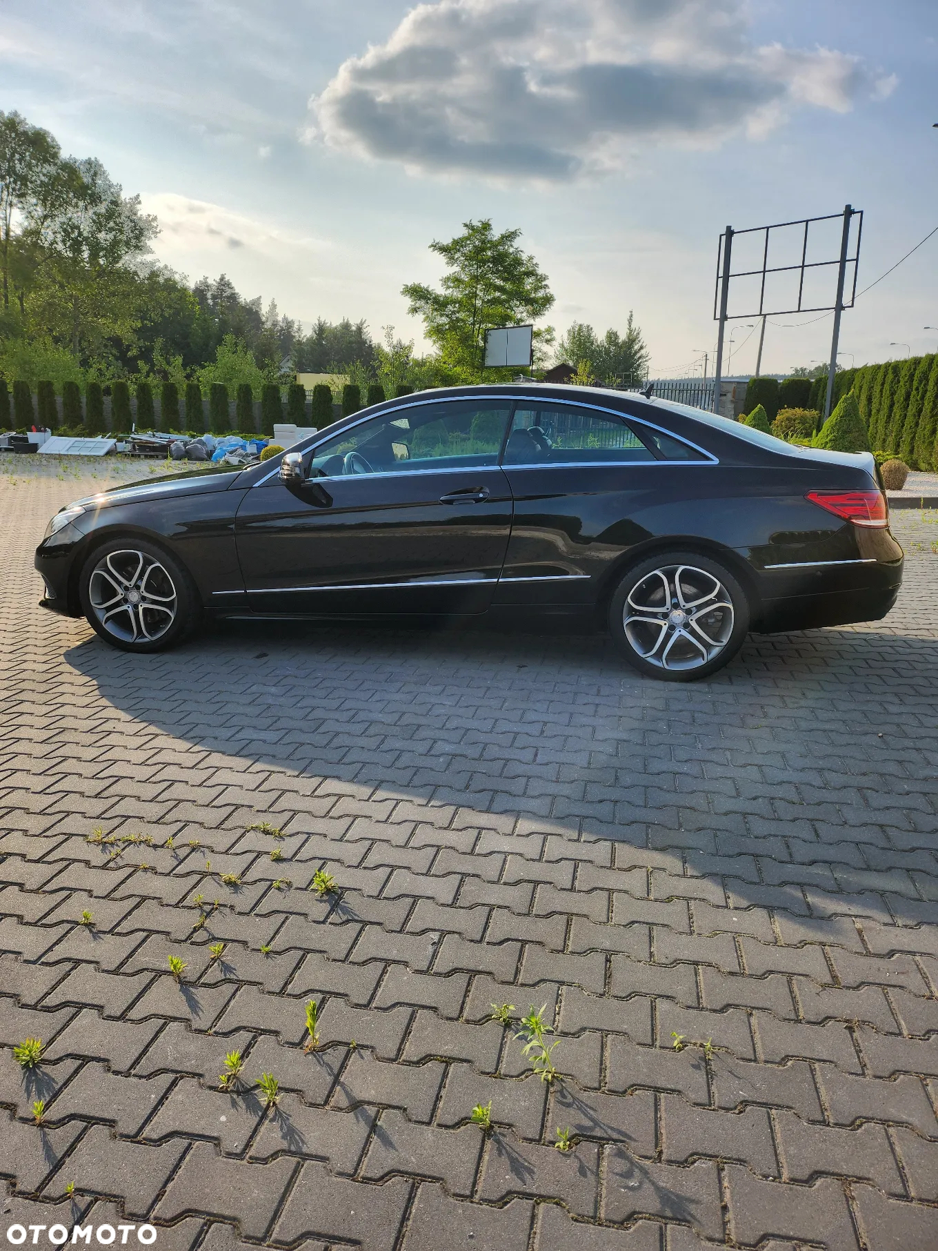 Mercedes-Benz Klasa E 200 Coupe 9G-TRONIC - 2