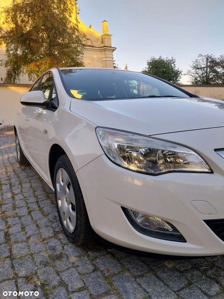 Opel Astra - 18
