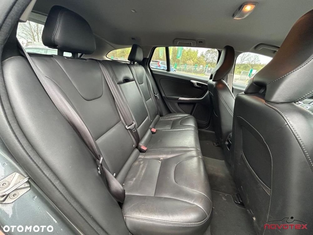 Volvo V60 D2 Drive-E Momentum - 18