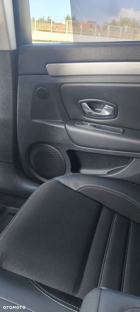 Renault Laguna 2.0 dCi GT ESM - 25