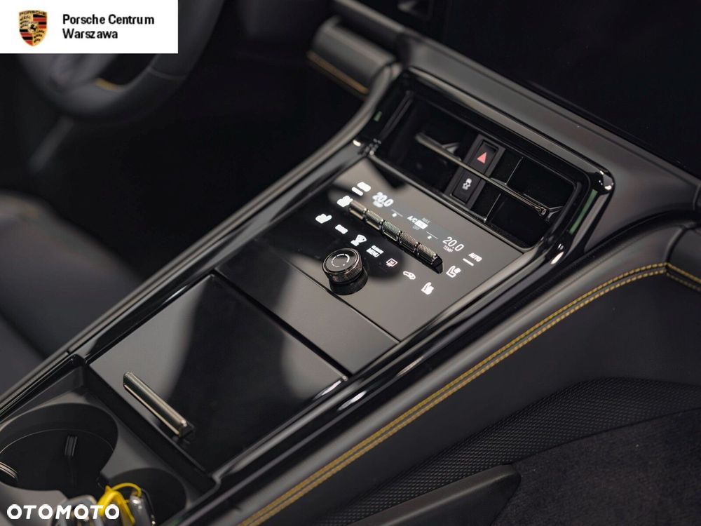 Porsche Panamera - 11