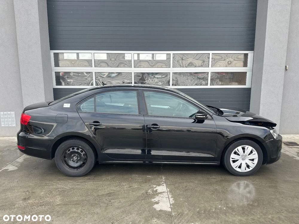 Volkswagen Jetta 1.2 TSI Trendline - 8