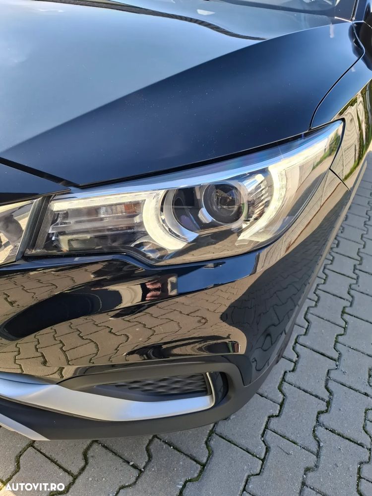 MG ZS EV Standard Luxury - 7