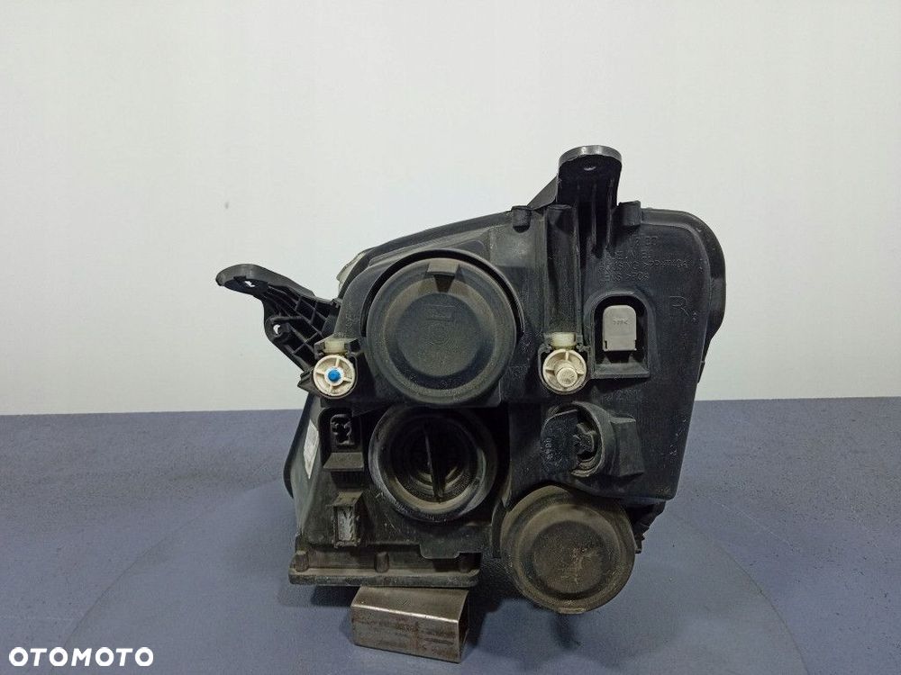 OPEL MERIVA A REFLEKTOR PRAWY LAMPA EU 93321053 - 4