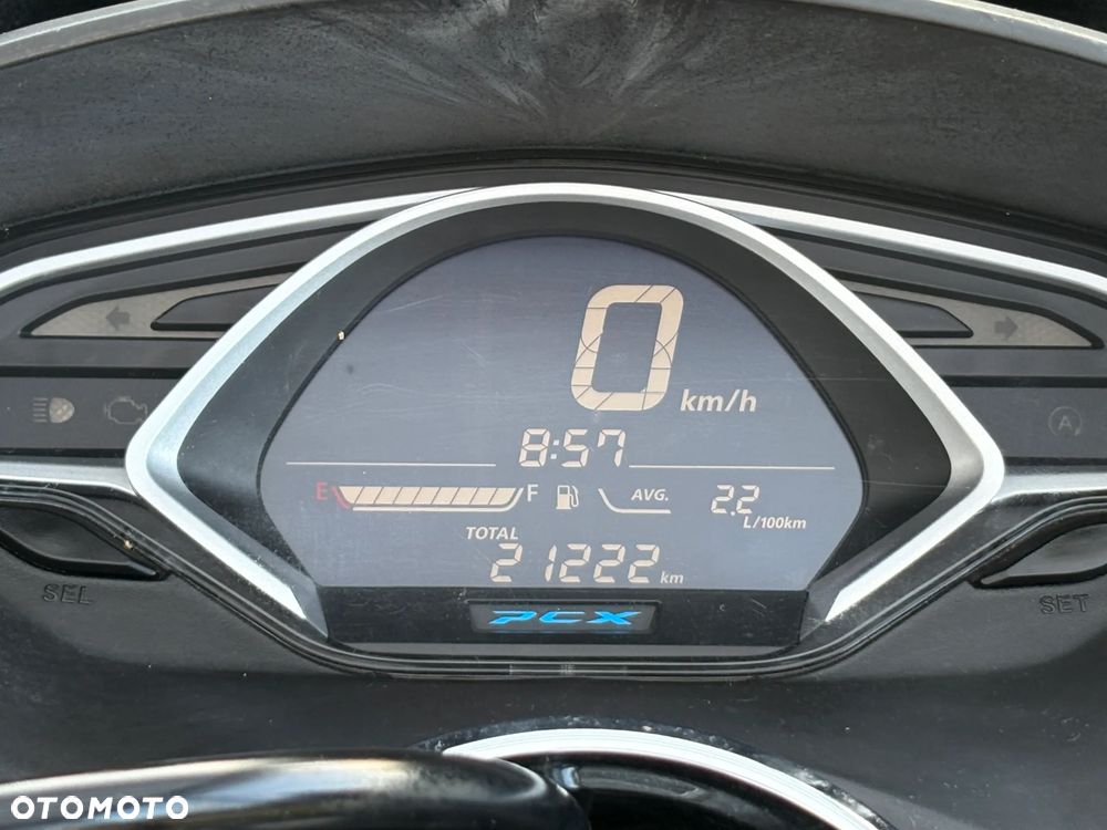 Honda PCX - 10