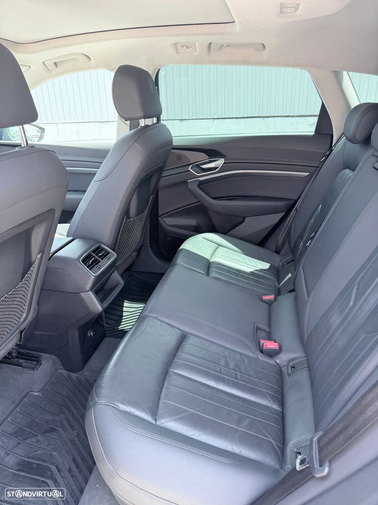Audi e-tron 50 quattro - 13